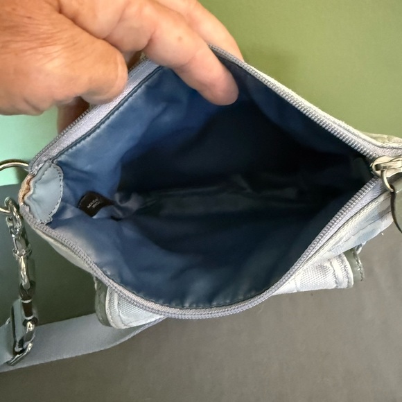 Coach Signature Penelope Silver/Gray/Lt Blue Canvas Turnlock Crossbody Purse - Picture 3 of 9